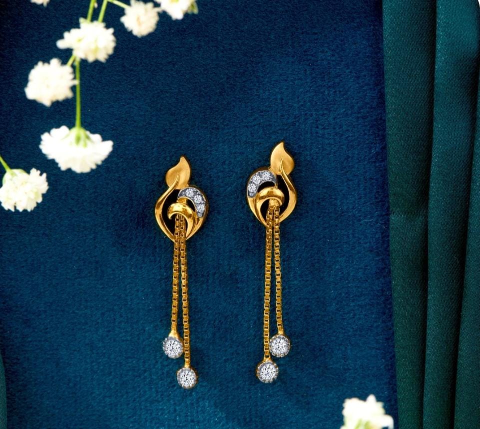 elegant gold toned dangling earrings